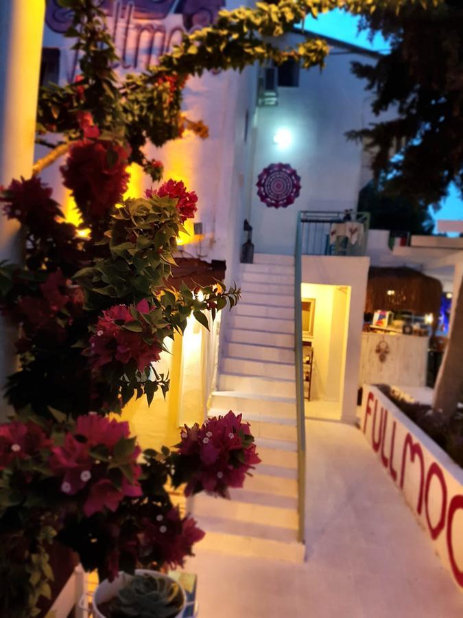 Fullmoon Rooms Cesme Bagian luar foto