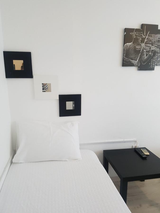 Fullmoon Rooms Cesme Bagian luar foto