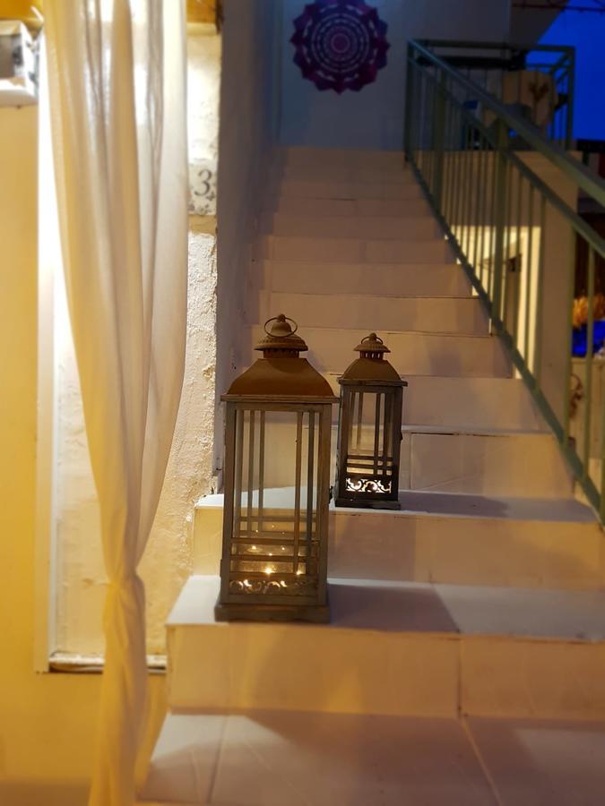 Fullmoon Rooms Cesme Bagian luar foto