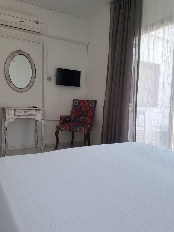 Fullmoon Rooms Cesme Bagian luar foto