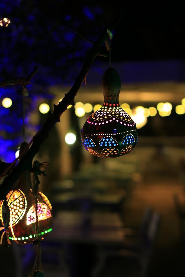 Fullmoon Rooms Cesme Bagian luar foto