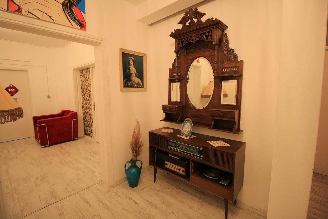 Fullmoon Rooms Cesme Bagian luar foto